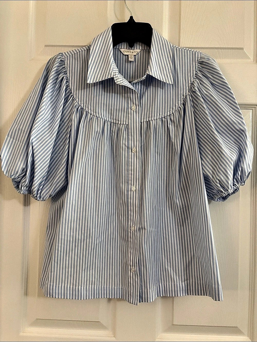 Crown & Ivy Blue and White Striped Short Sleeve Puff Sleeve Button Down Shirt